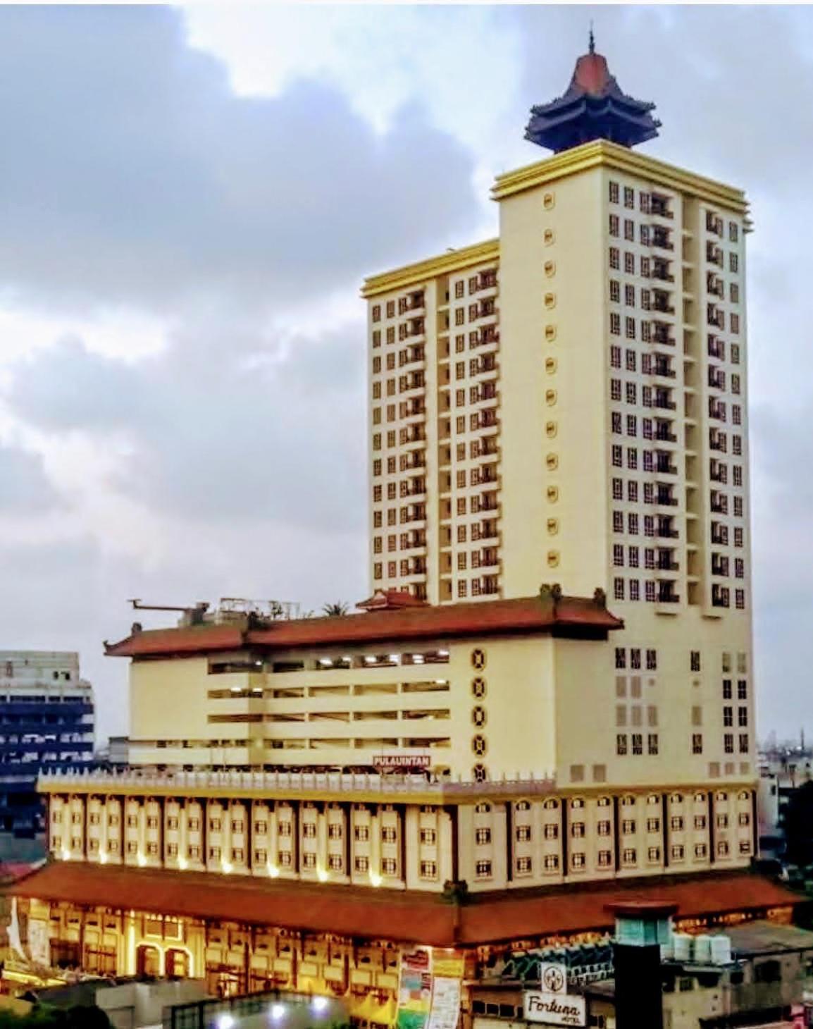 2Br Lucky Tower Residence Jakarta Old Town Top Floor Condo מראה חיצוני תמונה